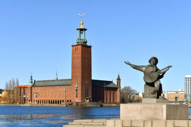 Stockholm, Evert Dove Statue