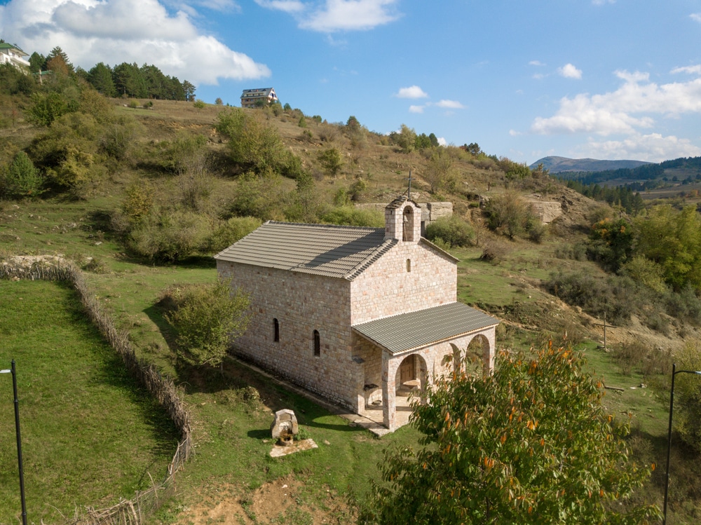 Kleine Kirche in Voskopja, Albanien