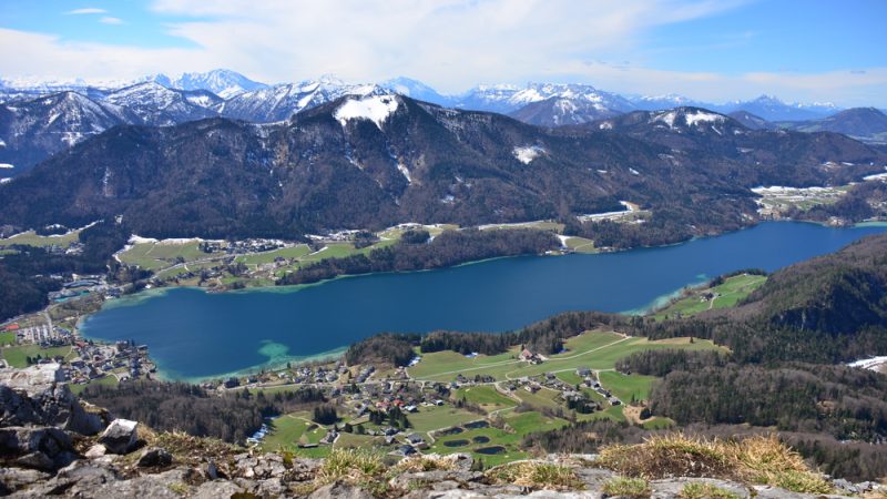 Blick vom Frauenkopf (1304 Meter) nach Fuschlsee und Fuschl
