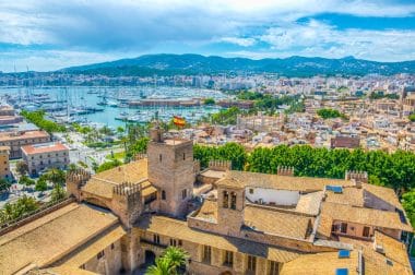 Blick auf den Jachthafen von Palma de Mallorca